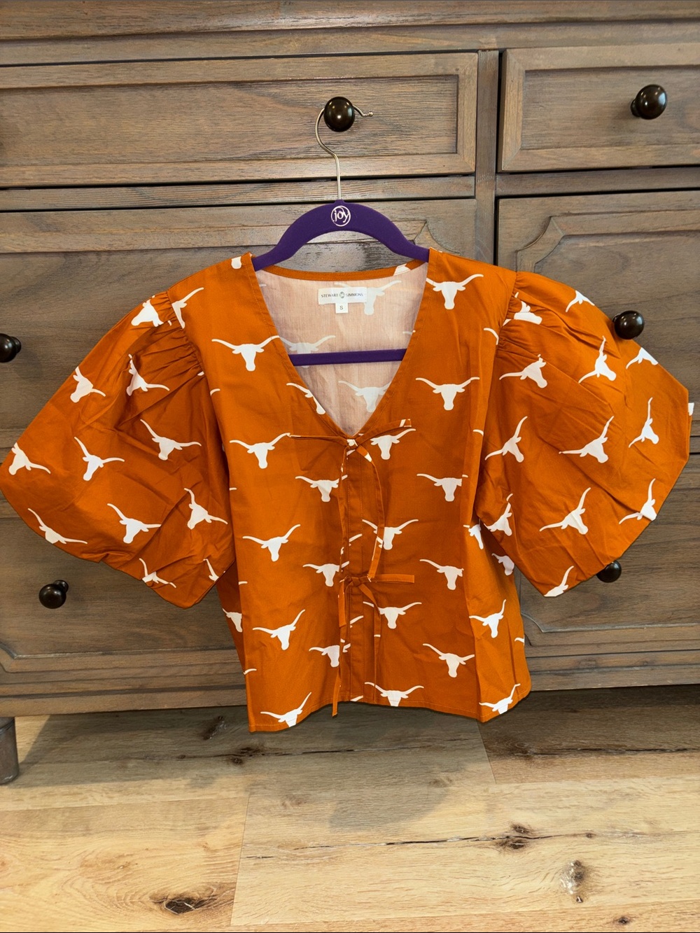 UT Austin Texas Longhorns The Poplin Puff Sleeve Tie Top Small NWT $96 Hook ‘Em!